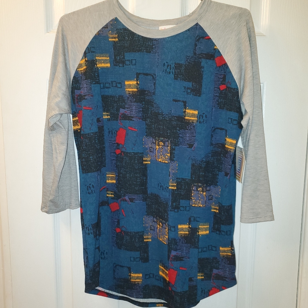 NEW LuLaroe Randy tee shirt 3/4 sleeve siz…